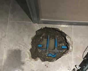 乌兰阳台漏水维修公司分享下暖气管道漏水的原因有哪些